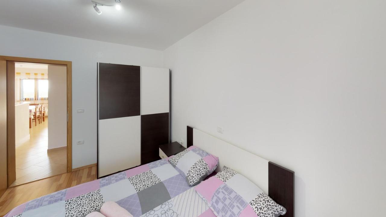 Apartments Goga Umag Exteriör bild