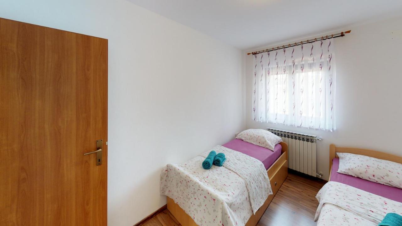 Apartments Goga Umag Exteriör bild
