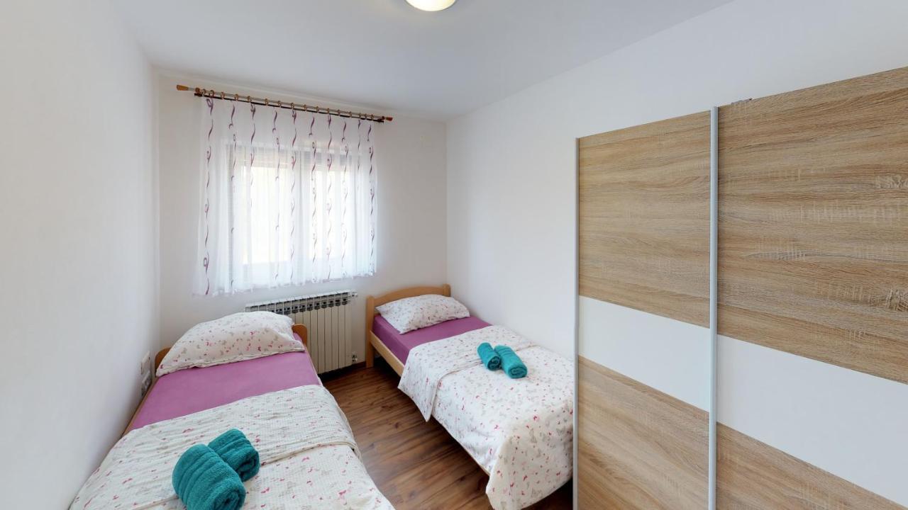 Apartments Goga Umag Exteriör bild