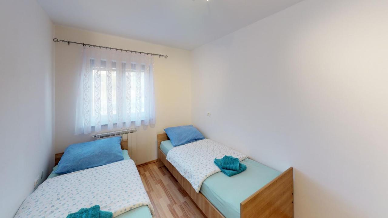 Apartments Goga Umag Exteriör bild